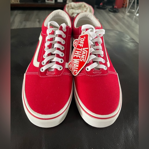 Vans Old Skool- Red - Picture 1 of 7